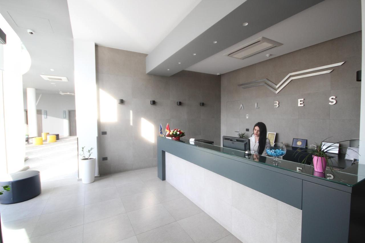 Albes Hotel Fier Kültér fotó