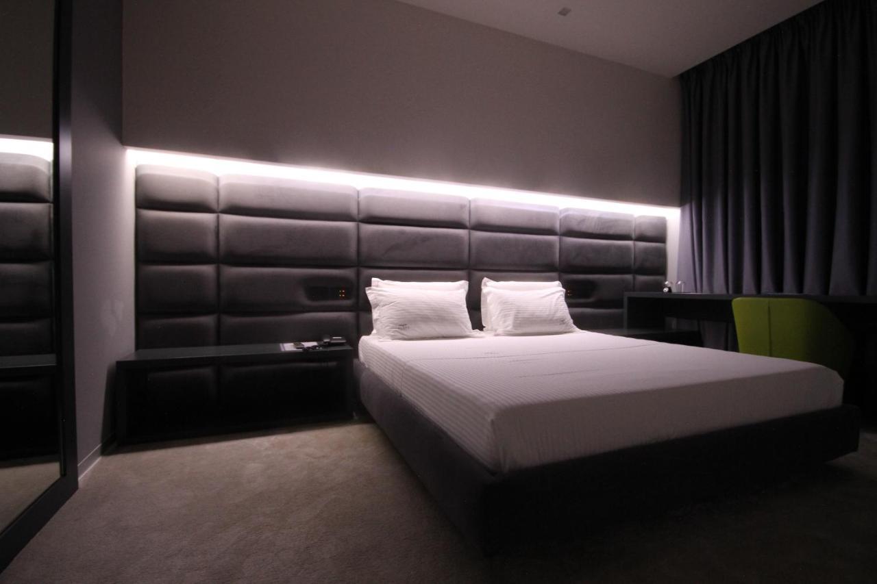 Albes Hotel Fier Kültér fotó