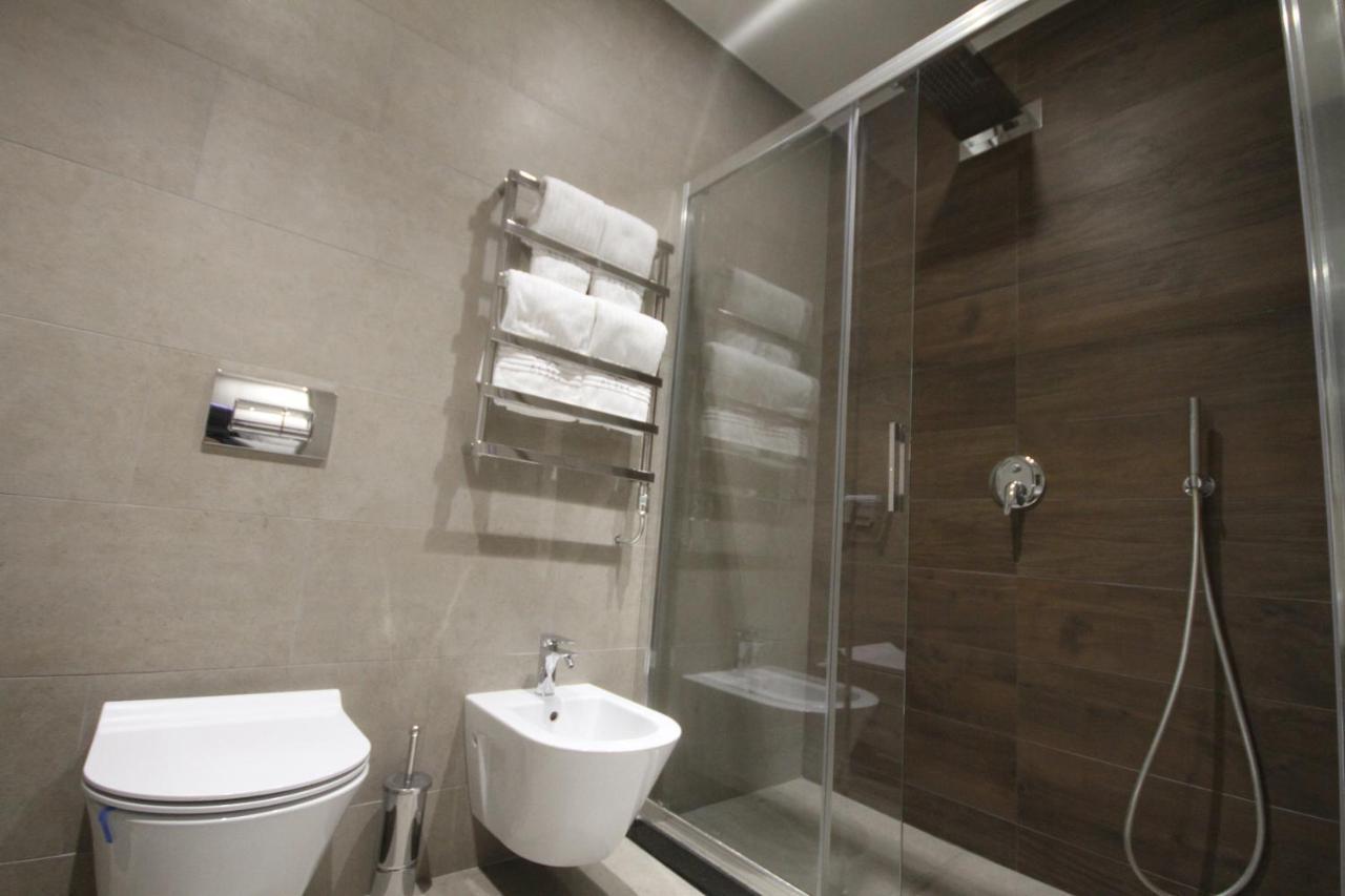 Albes Hotel Fier Kültér fotó