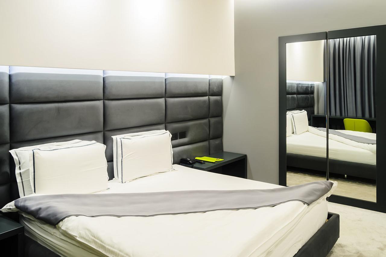 Albes Hotel Fier Kültér fotó